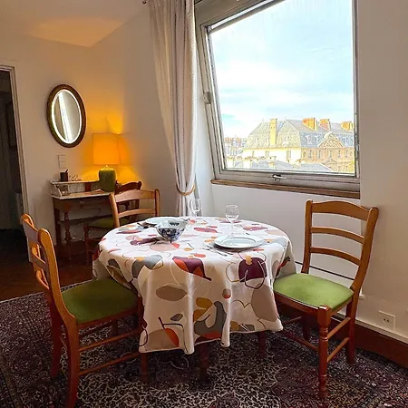 Le Penthouse Thorigny 公寓