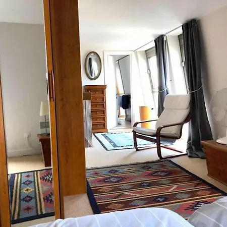 Le Penthouse Thorigny Apartment Paris